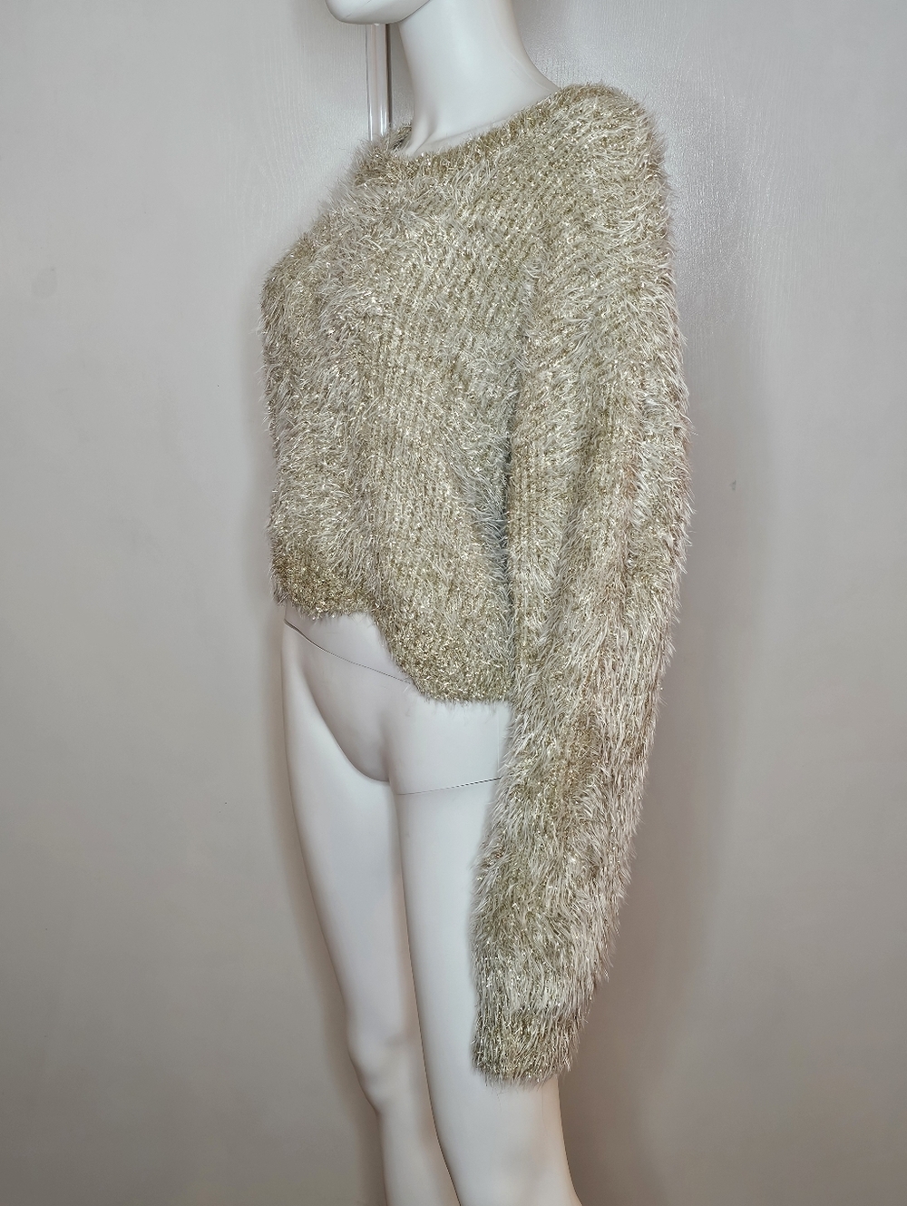 Bebe Long Sleeve Fuzzy Metallic Crop Sweater in Champagne Size XL Y2k Retro